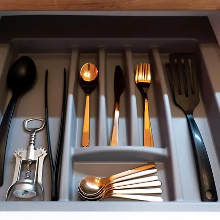 Soni Exclusive 286 Plaza With Private Parking & Self Check-in 布加勒斯特