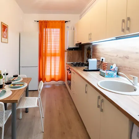 Soni Exclusive 286 Plaza With Private Parking & Self Check-in 布加勒斯特