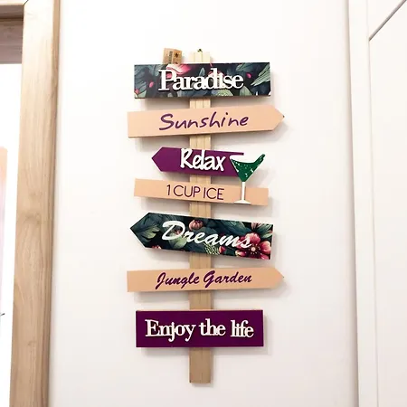 Soni Exclusive 286 Plaza With Private Parking & Self Check-in Apartamento