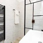 Soni Exclusive 286 Plaza With Private Parking & Self Check-in * Bukarest
