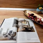 Soni Exclusive 286 Plaza With Private Parking & Self Check-in Lägenhet *