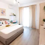 Lägenhet Soni Exclusive 286 Plaza With Private Parking & Self Check-in *